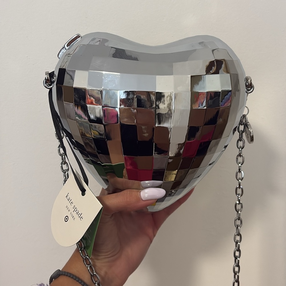 🍀GIVEAWAY🍀 KATE SPADE NOVELTY: WINNERS CHOICE! - Picture 4 of 5